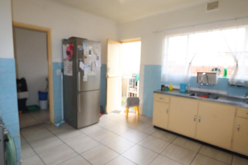 To Let 4 Bedroom Property for Rent in Gatesville Western Cape